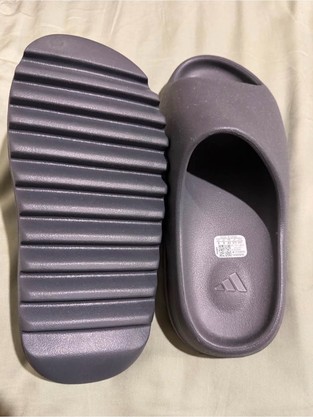 Yeezy Slide Sandals in Dark Gray